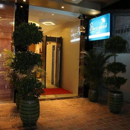 יאנגון 8Day Hotel מראה חיצוני תמונה