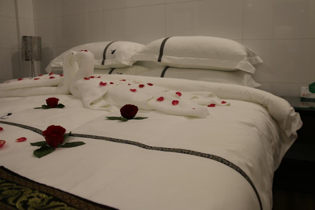 יאנגון 8Day Hotel מראה חיצוני תמונה