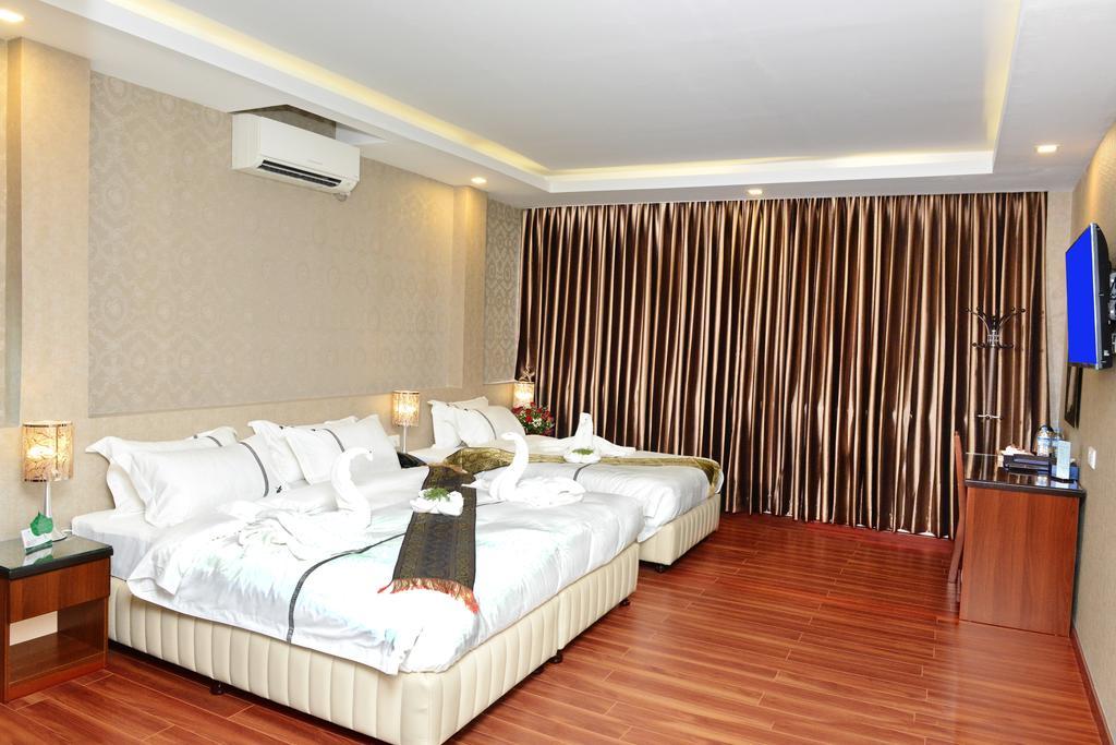 יאנגון 8Day Hotel מראה חיצוני תמונה