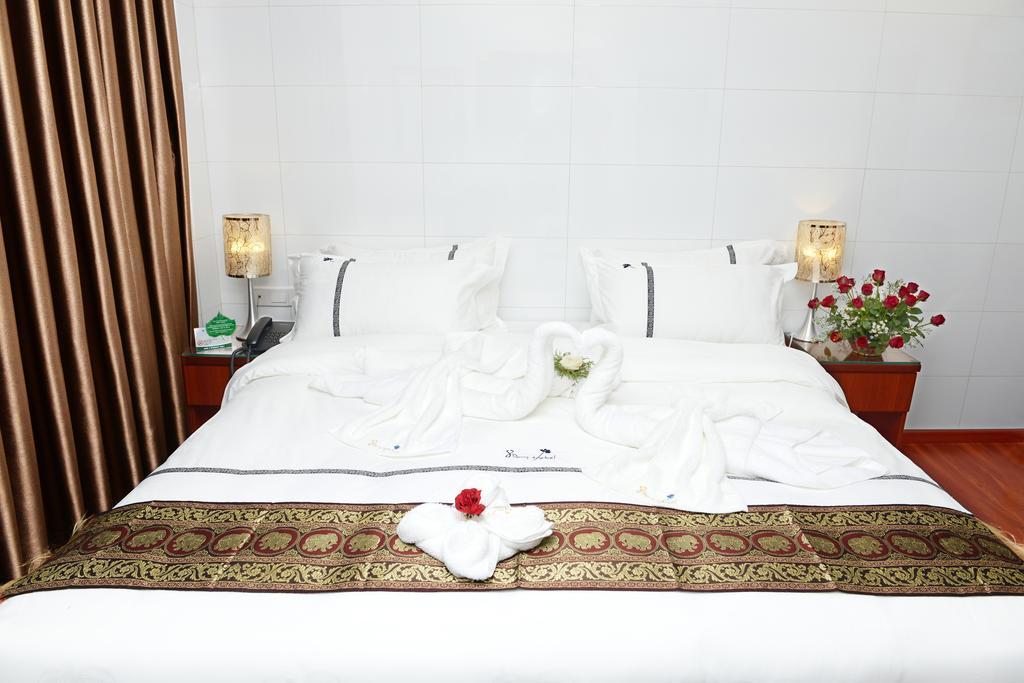 יאנגון 8Day Hotel חדר תמונה