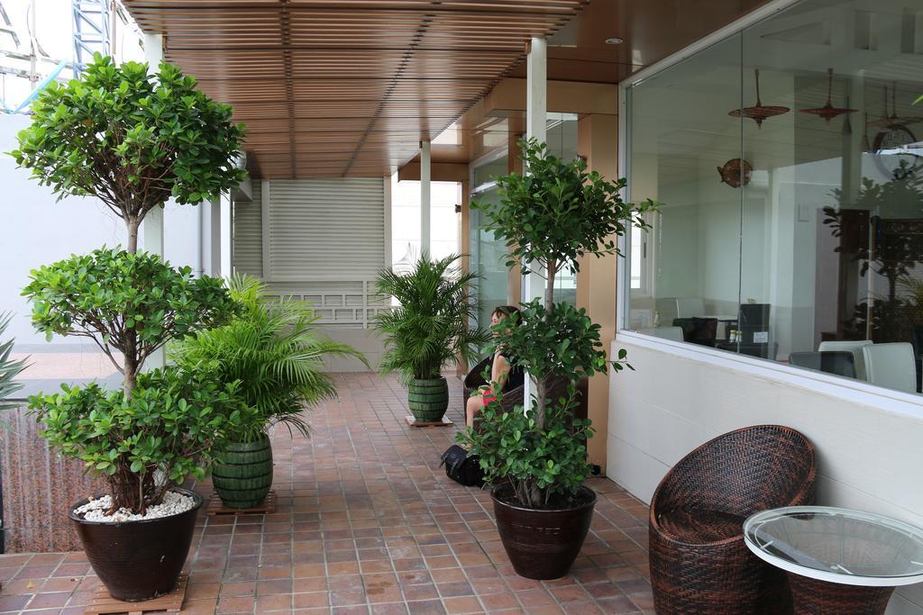 יאנגון 8Day Hotel מראה חיצוני תמונה