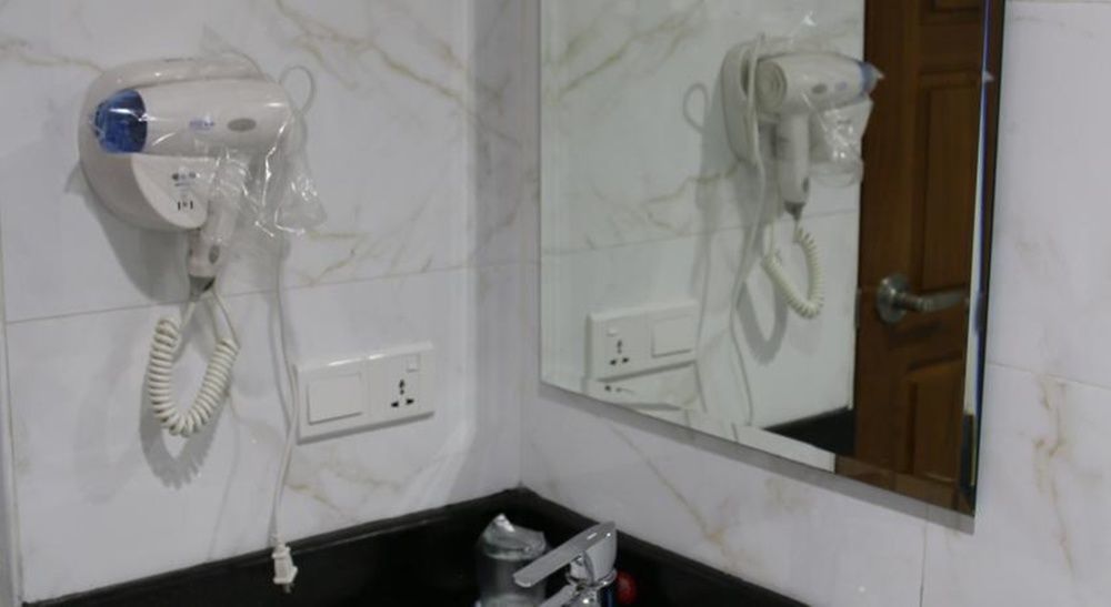 יאנגון 8Day Hotel מראה חיצוני תמונה